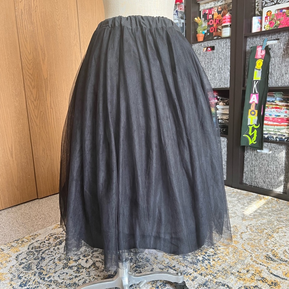 Chic Black Tulle A-Line Skirt